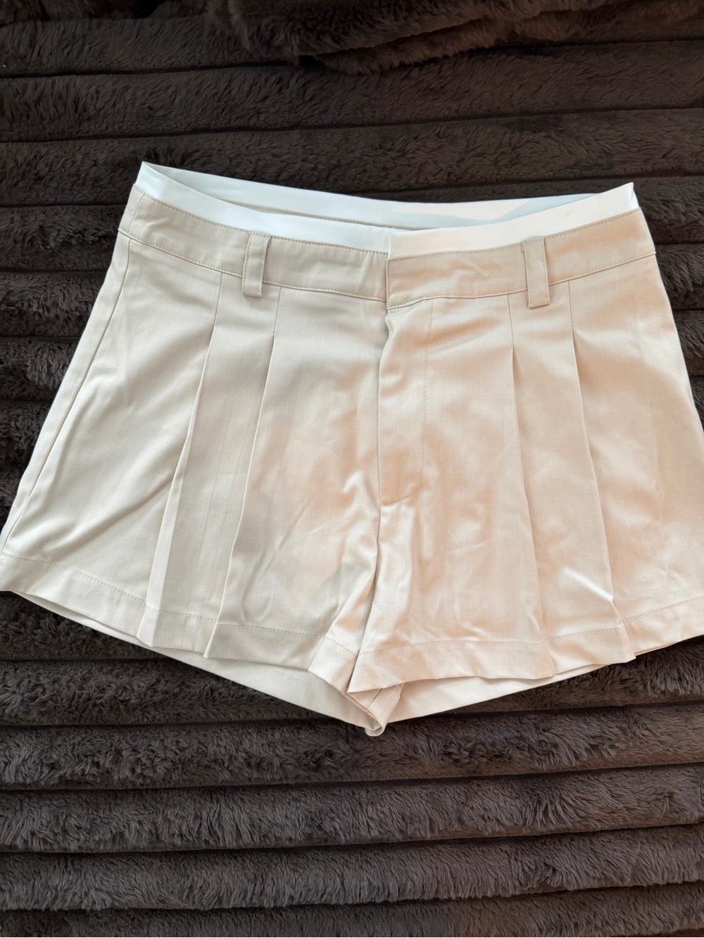 Women's Cream Pleated Front Shorts